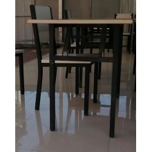 餐桌